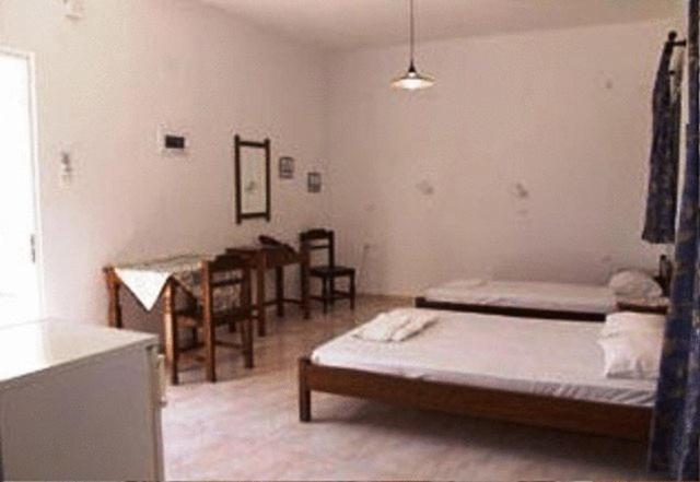 Amfitrion Hotel Vári Quarto foto
