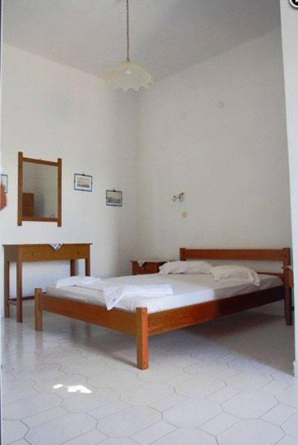 Amfitrion Hotel Vári Quarto foto