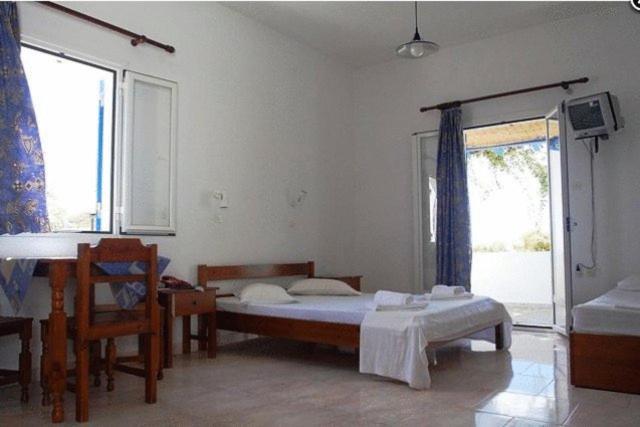 Amfitrion Hotel Vári Quarto foto